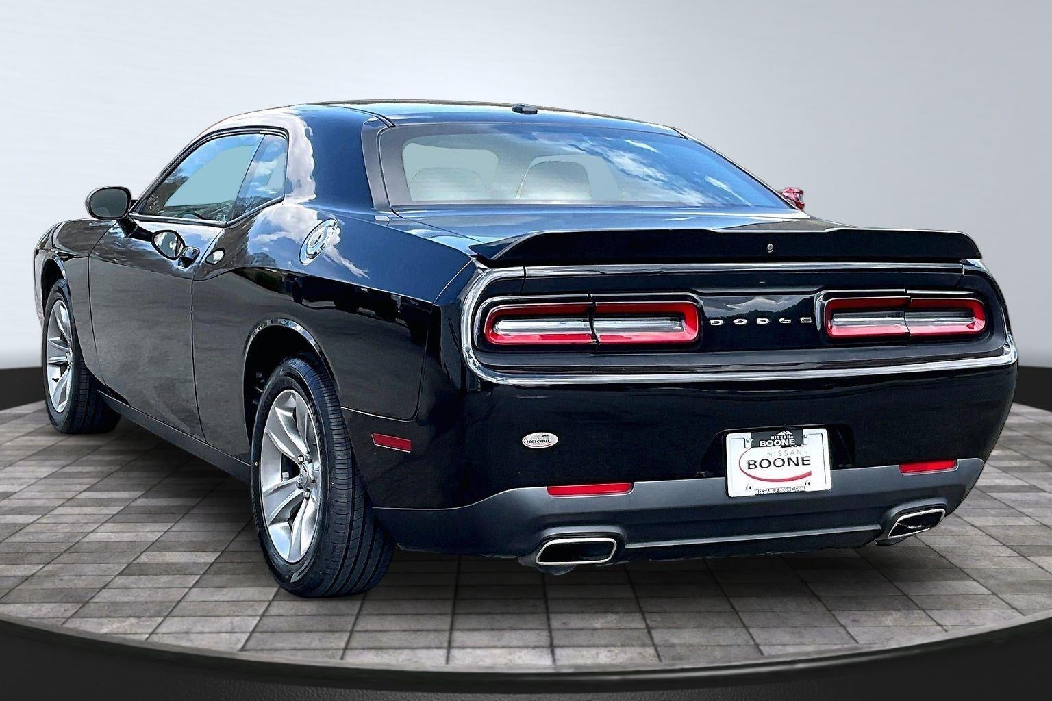 2021 Dodge Challenger SXT