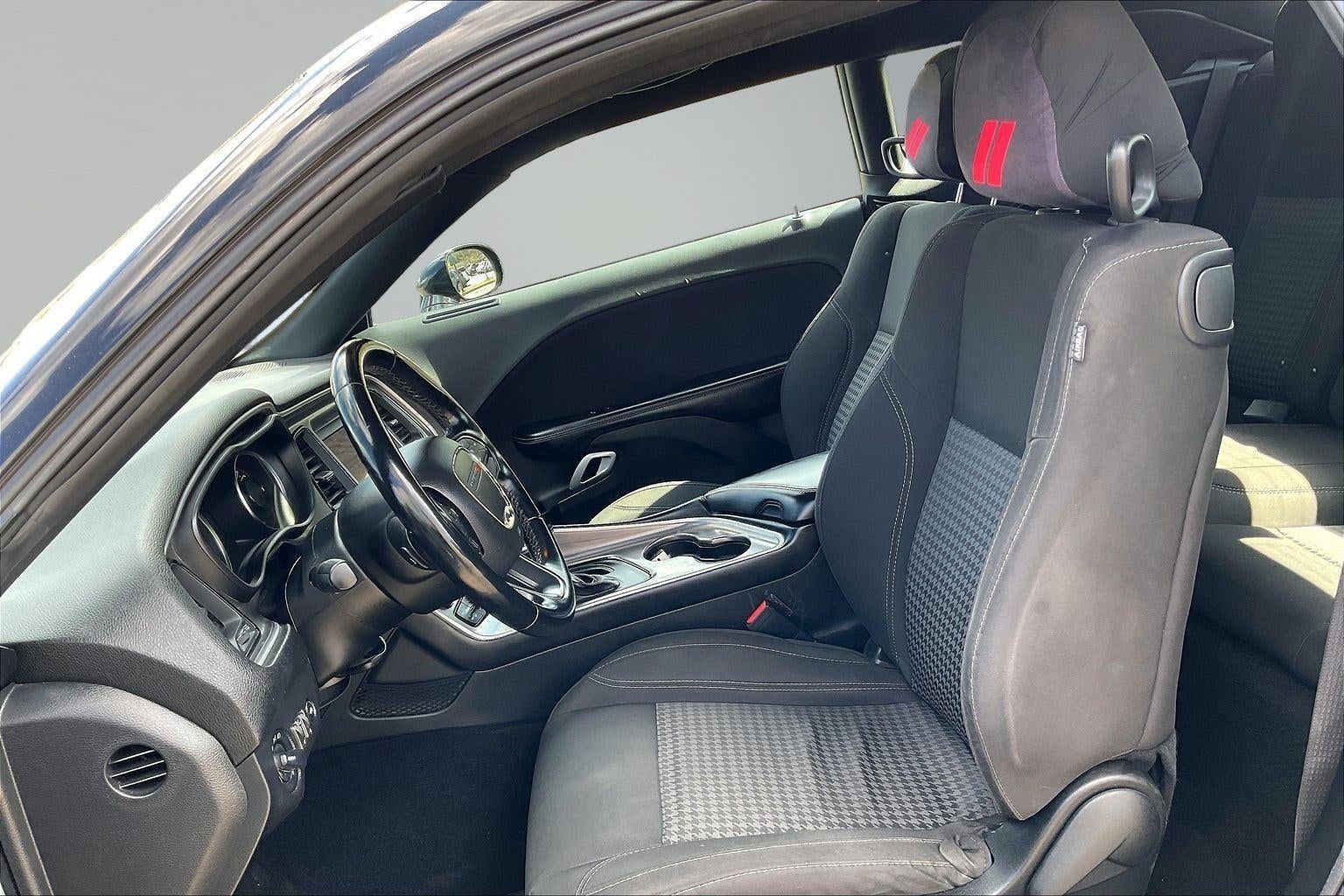 2021 Dodge Challenger SXT