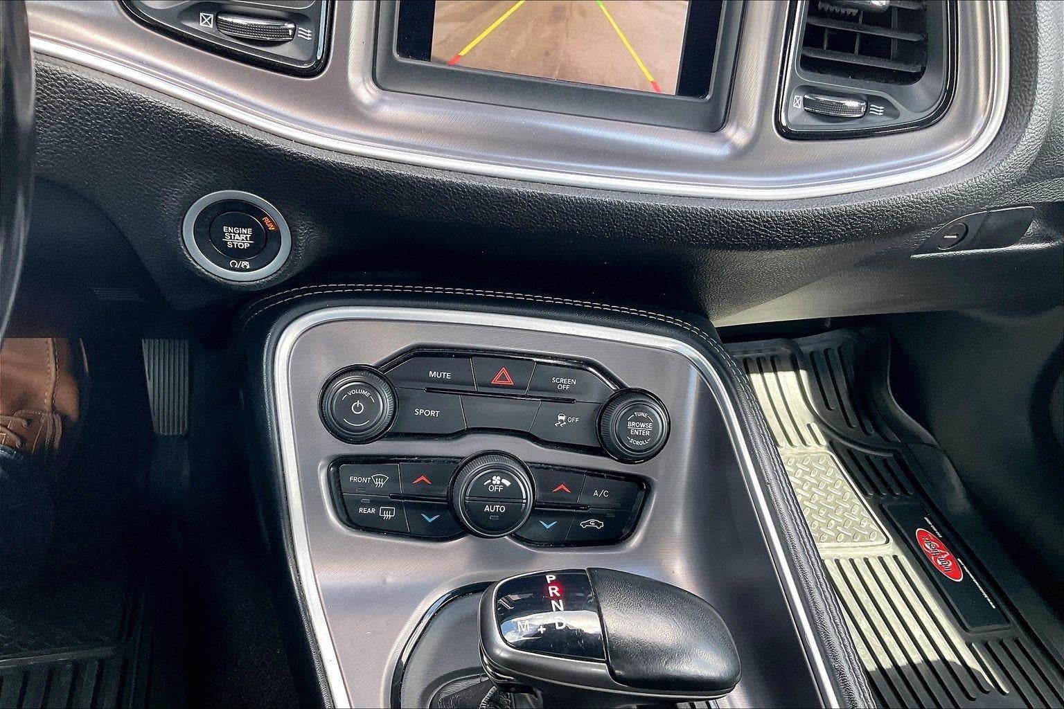 2021 Dodge Challenger SXT