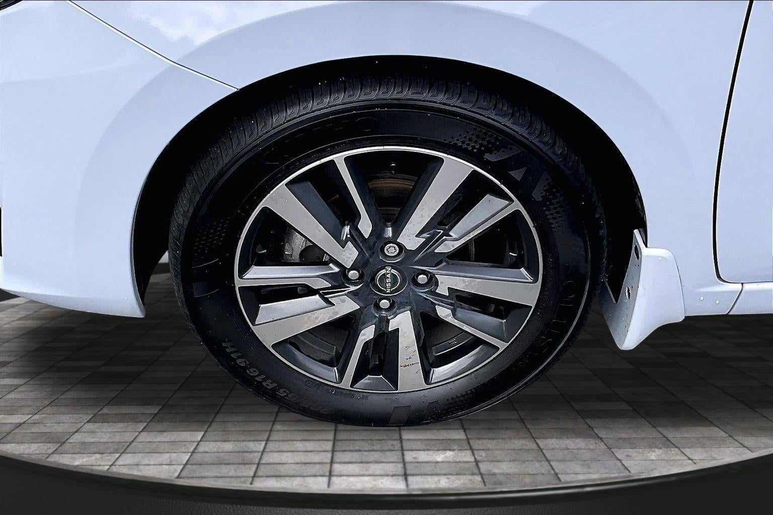 2024 Nissan Versa SV