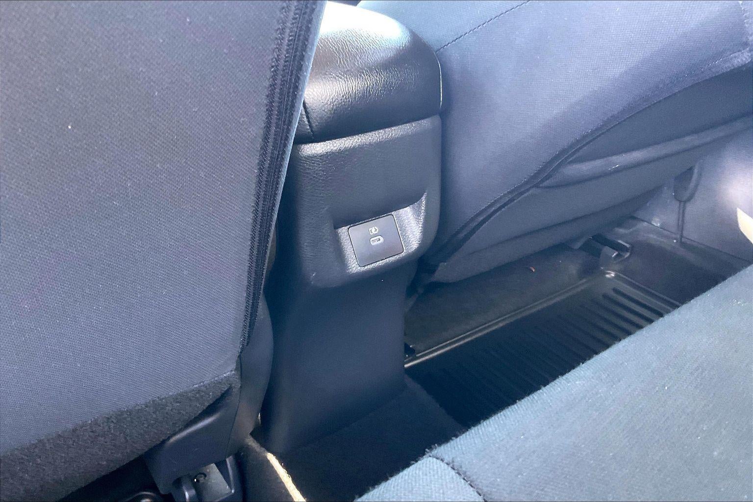 2024 Nissan Versa SR