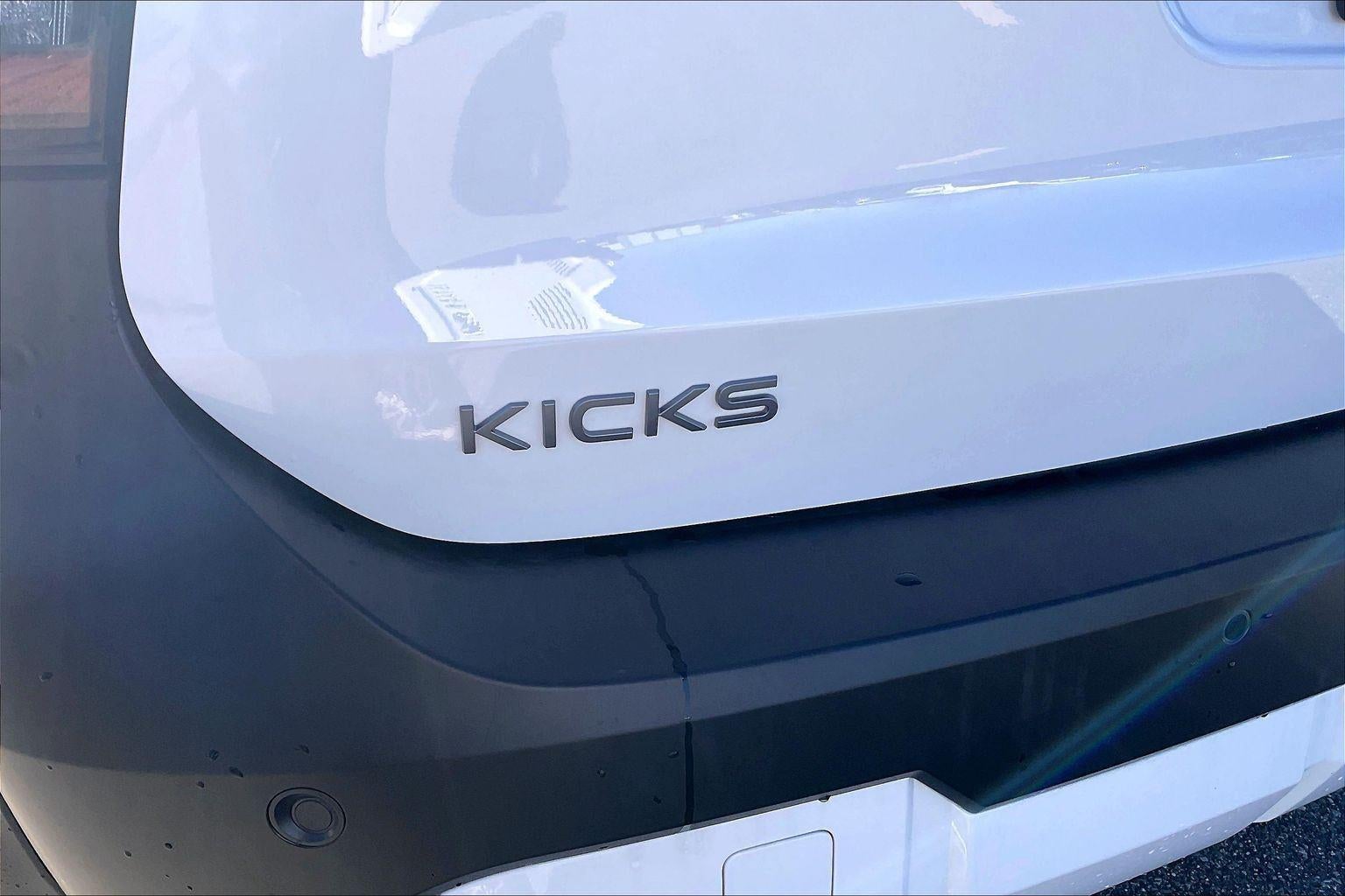 2026 Nissan Kicks SV