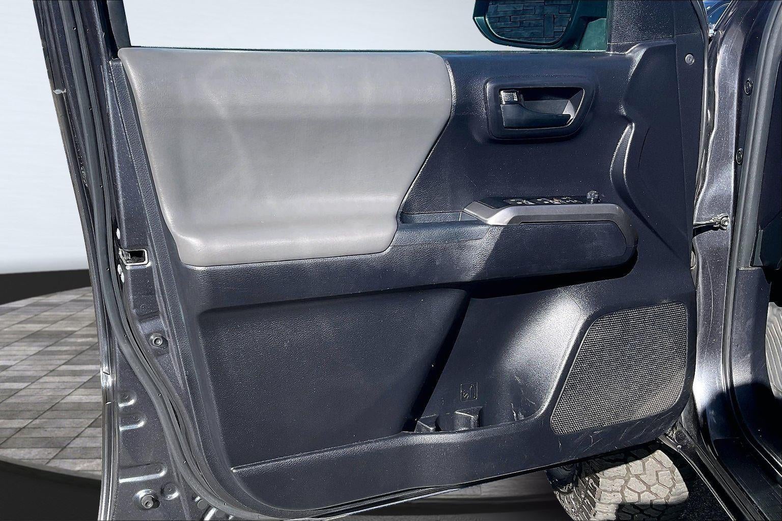 2021 Toyota Tacoma SR5 V6