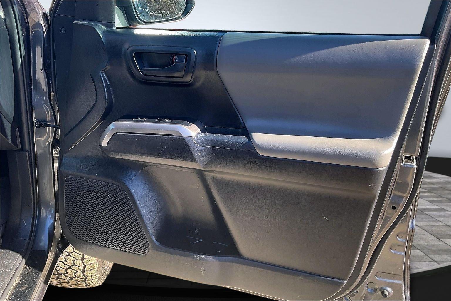 2021 Toyota Tacoma SR5 V6