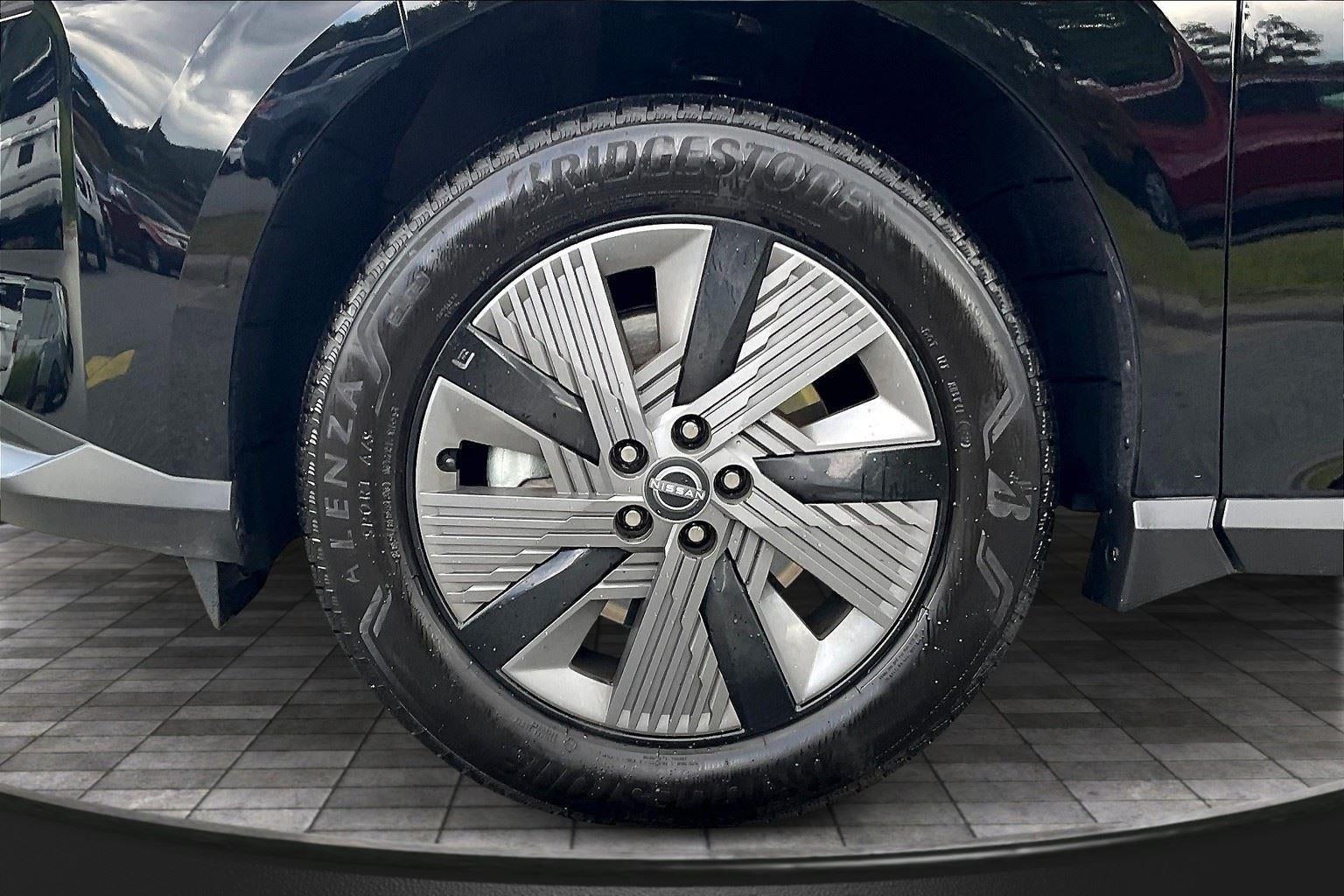 2025 Nissan Murano SL