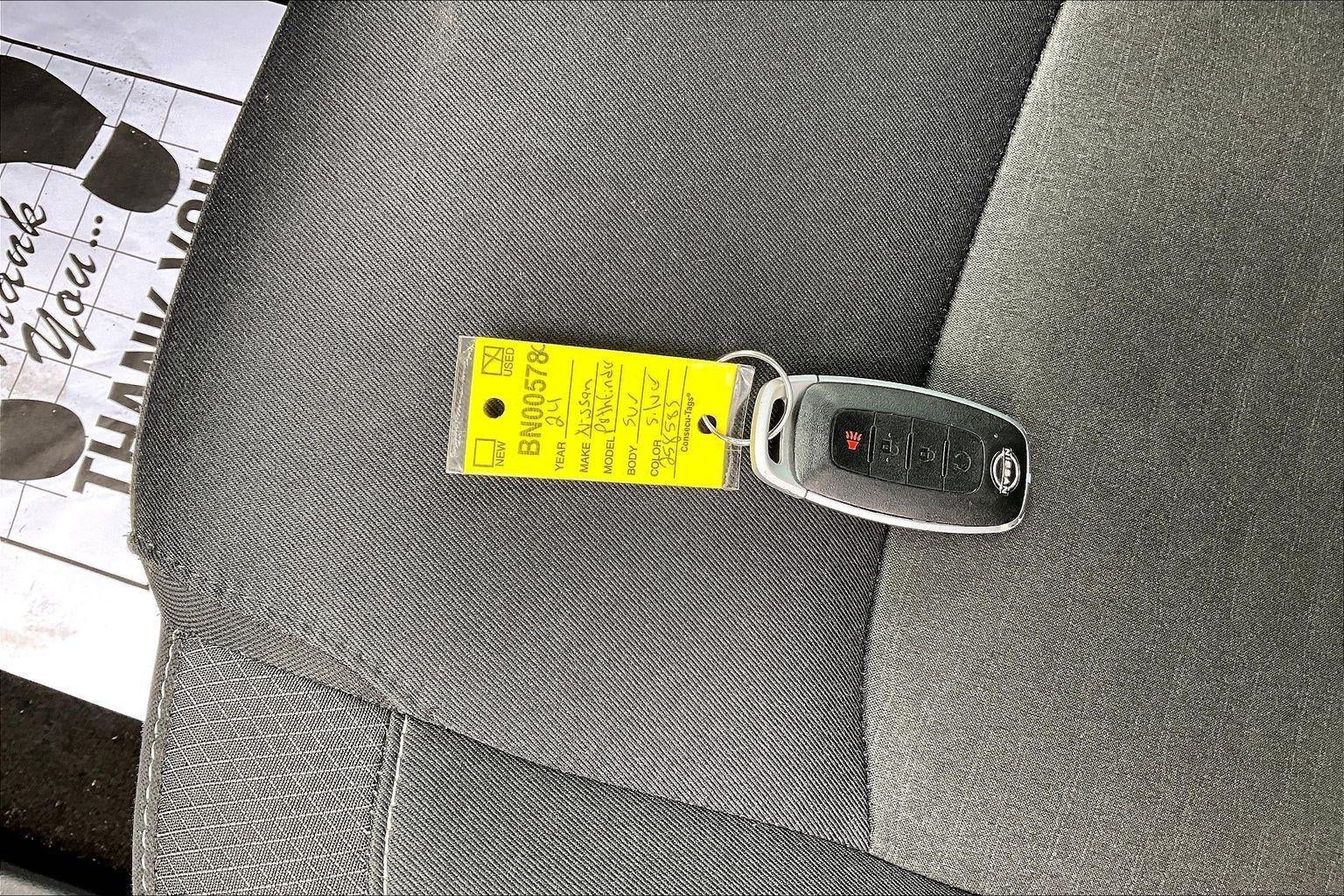 2024 Nissan Pathfinder SV