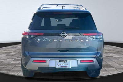 2025 Nissan Pathfinder SL