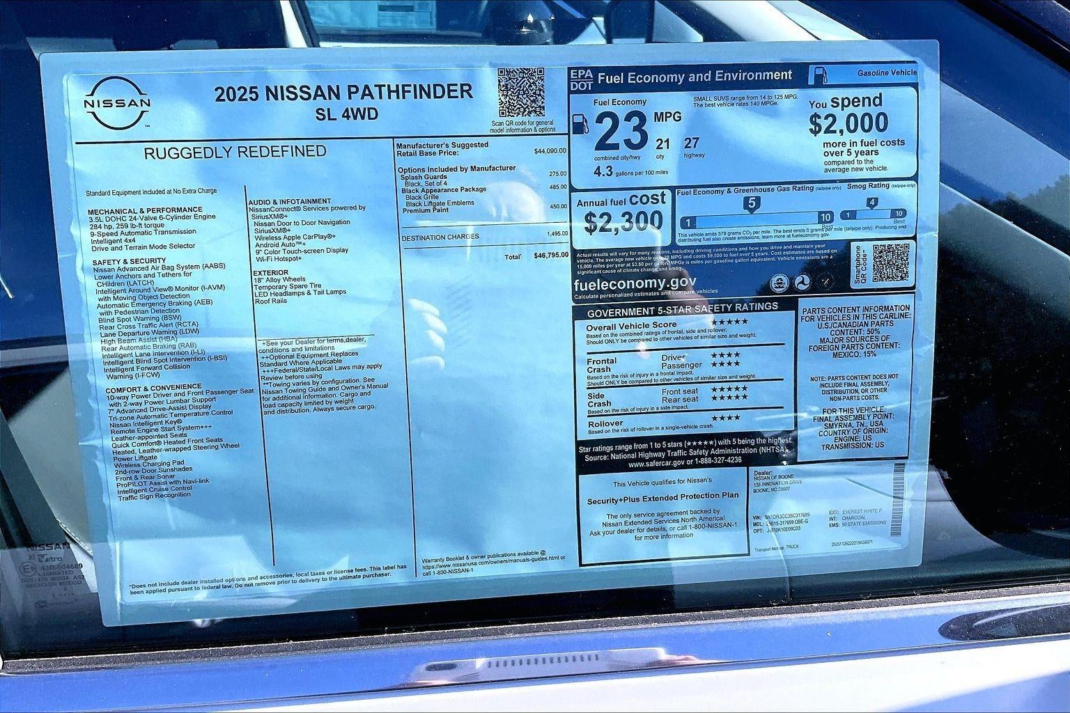 2025 Nissan Pathfinder SL