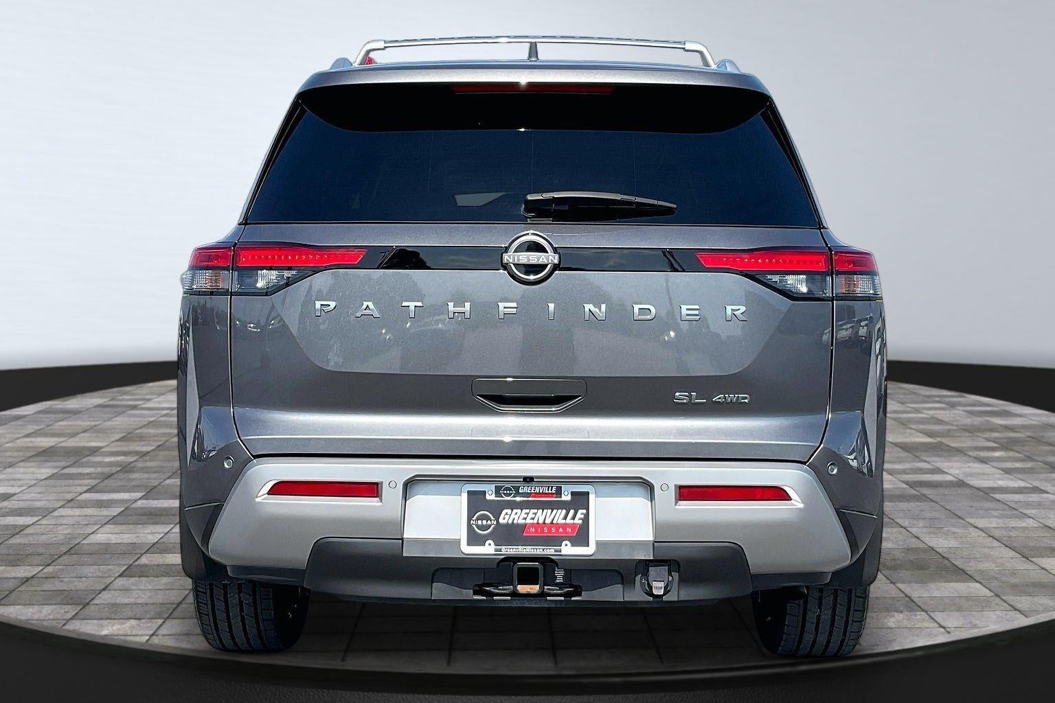 2024 Nissan Pathfinder SL