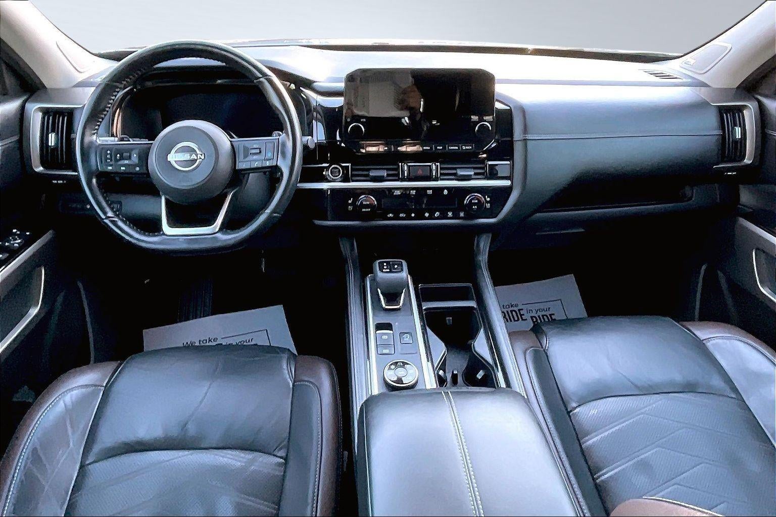 2022 Nissan Pathfinder Platinum