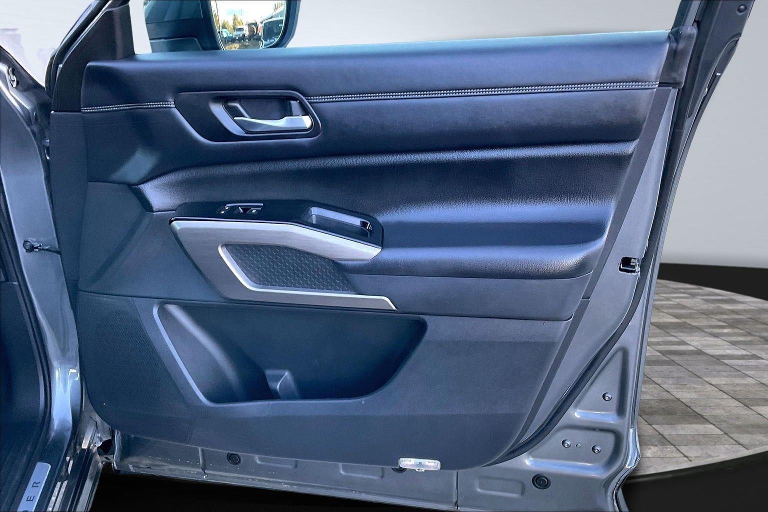 2022 Nissan Pathfinder Platinum