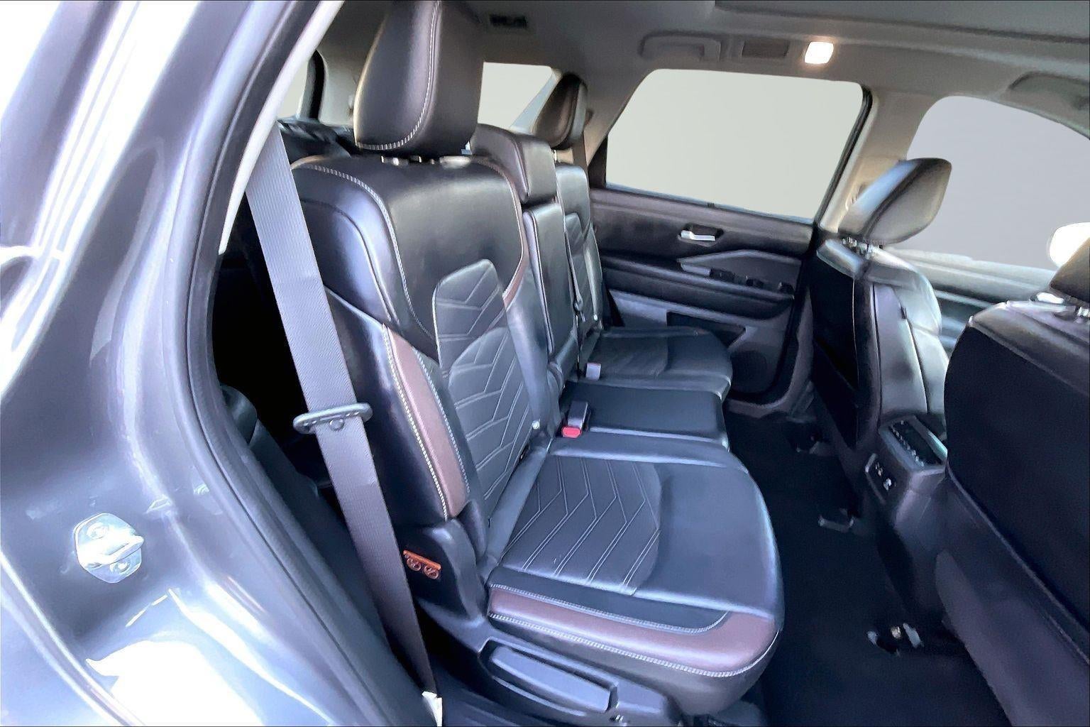 2022 Nissan Pathfinder Platinum