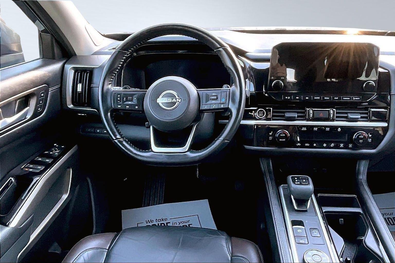 2022 Nissan Pathfinder Platinum