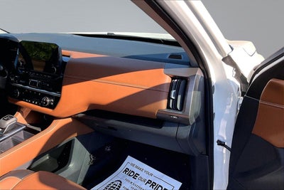 2024 Nissan Pathfinder Platinum