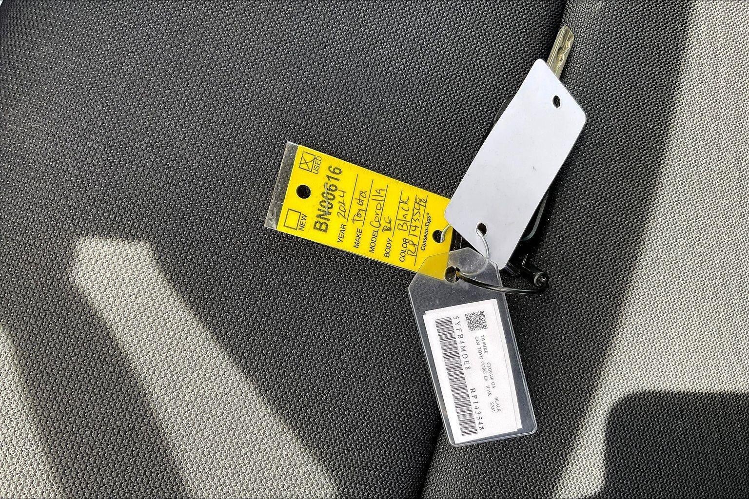 2024 Toyota Corolla LE