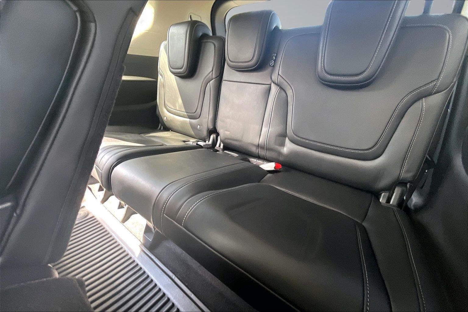 2025 Nissan Armada SV